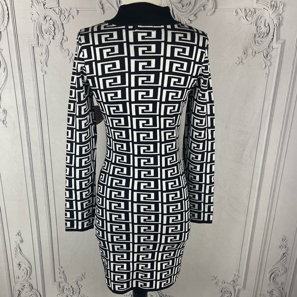 Greek Key Keyhole Midi Sweater Dress - Picture 4 of 5